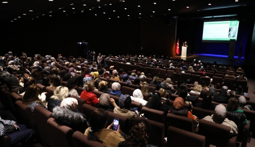 "En İyi Narkotik Polisi; Anne" semineri