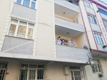 (Özel) Avcılar’Da Korona Virüs Testi Pozitif Çıkan 4 Kişilik Aile Karantinada
