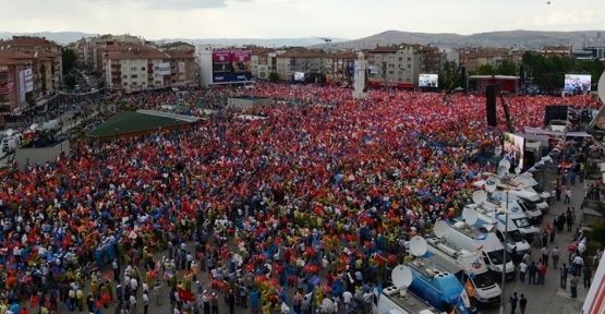 AK Parti Ankara mitinginde kaç kişi vardı?