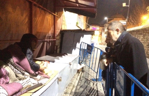 ABDULLAH SEVİM’DEN EVSİZLER İÇİN BELEDİYELERE ÇAĞRI