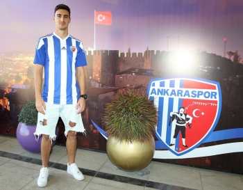 Ankaraspor’Da 6 İmza
