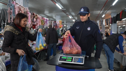 Arnavutköy’de Pazar Alanları Denetlenerek Güvenli Alışveriş İmkanı Sağlanıyor