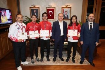 Bağcılarlı Kung Fu’Cular 19 Ülke Arasında Şampiyon Oldu
