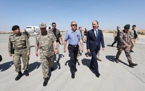 Bakan Akar ve Komutanlar Şanlıurfa’da