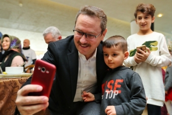 Başakşehir’De Maskotlu, İllüzyonlu Karne Şenliği
