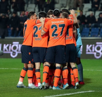 Başakşehir İstikrarını Korumanın Peşinde!
