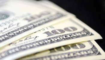 Döviz Kurları Haftaya Düşüşle Başladı
