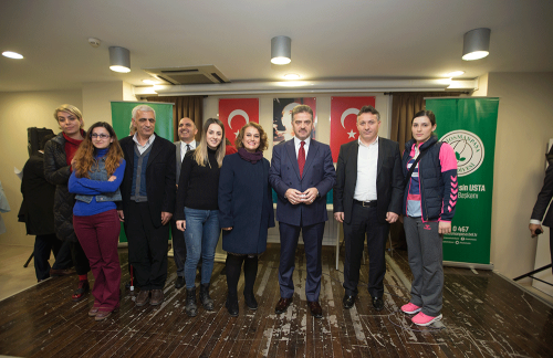 Gaziosmanpaşa “Karanlık Dünya’nın Aydınlık Yürekleri” ile Işıldadı