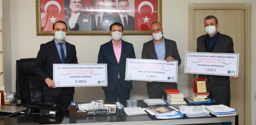 Geri Dönüşüm Yarışmamız, İhtiyaç Sahibi Öğrencilerin Yüzünü Güldürdü