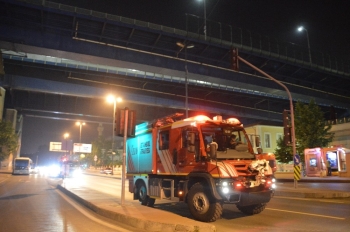 Haliç Köprüsü’Nde İntihara Kalkışan Erkek Şahıs İkna Edildi

