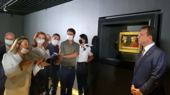 İbb, Gentile Bellini’Nin Diğer İki Tablosunun Peşinde
