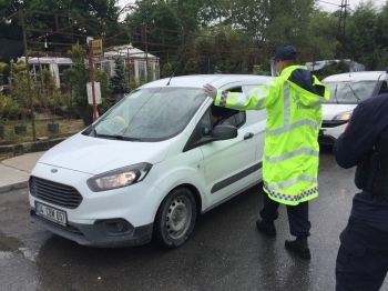 İstanbul’Da Jandarma Ekipleri Bayram Sınırlamasında Denetimlere Başladı
