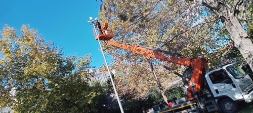 KÂĞITHANE’DE AYDINLATMA ÇALIŞMALARI DEVAM EDİYOR