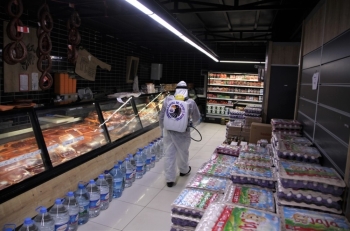 Kartal Belediyesi’Nin Dezenfekte Çalışmaları Marketlerde Devam Etti
