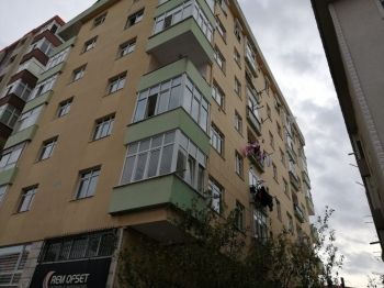 Maltepe’De 7 Katlı Binada Korkutan Yangın
