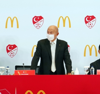 Nihat Özdemir: "1 Ekim’Den İtibaren Yüzde 30 Seyirci Kapasitesi İle Oynayacağız"
