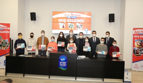 Öykü yarışmasında ödüller sahiplerini buldu