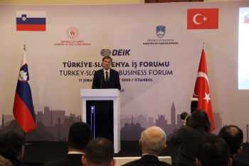 Slovenya Dışişleri Bakanı Miro Cerar: "İki Ülke Arasına Ticaret Hacmi Gittikçe Artıyor"

