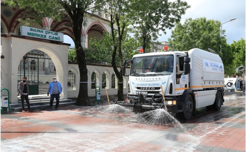 Sultangazi'de Camilerde Son Hazırlıklar Tamamlandı