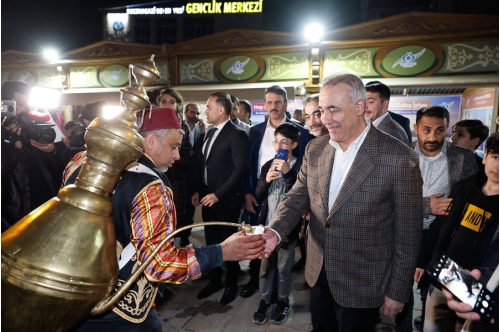 Sultangazi’de Ramazan akşamları bir başka güzel