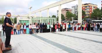 Sultangazili öğrenciler Haydi İzci Kampına 