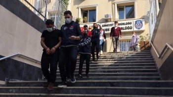 Suriyeli Ailenin Evine Giren Hırsızlar 500 Bin Liralık Ziynet Eşyası Çaldı
