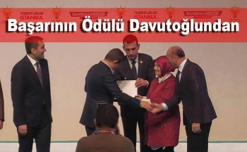 Suzan Dağlar Civan'a Davutoğlundan Ödül