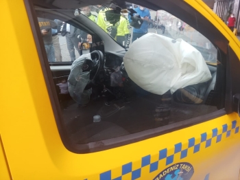 Taksim’De İlginç Kaza Panik Oluşturdu
