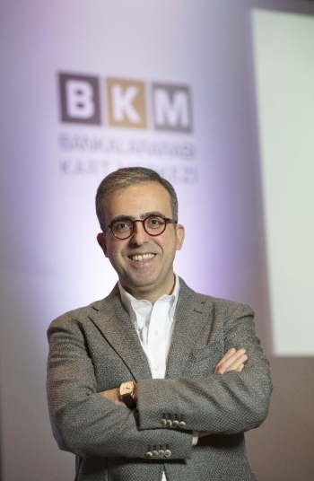 Toplam Kartlı Ödemeler 2019’Da Yüzde 20 Büyüyerek 1 Trilyon Tl’Ye Yaklaştı
