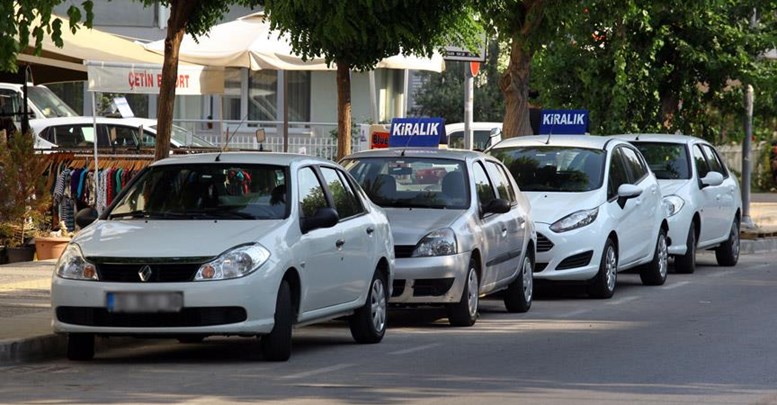 '300 bin kiralık araç yollarda'