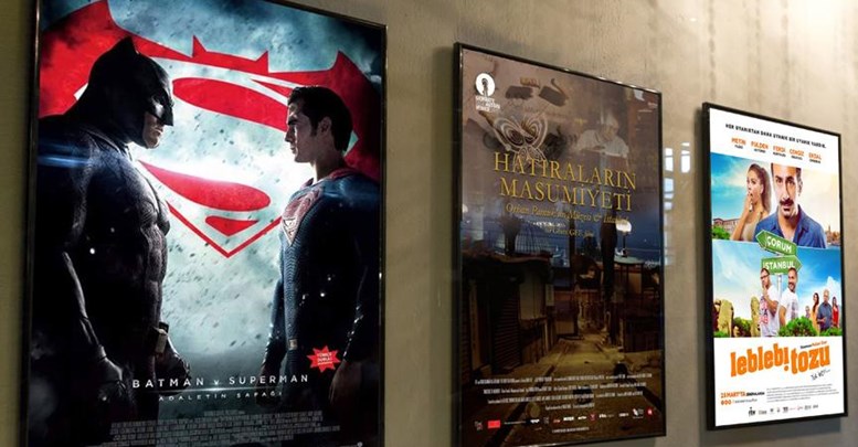 'Batman v Superman: Adaletin Şafağı' vizyona giriyor