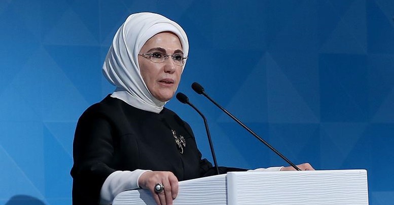 'İslam dünyası potansiyelinin farkına varmalıdır'