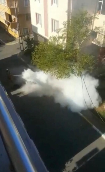 (Özel) Elektrik Kabloları Bomba Gibi Patladı
