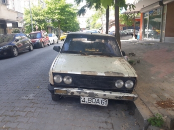 (Özel) Garajının Önündeki Araba Yüzünden 4 Yıldır Otomobilini Park Edemiyor
