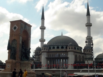 (Özel) Taksim Camii’Nin Son Hali Havadan Görüntülendi
