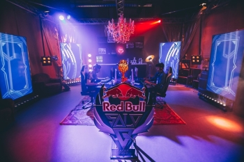 1V1 Lol Turnuvası Red Bull Solo Q Yeni Şampiyonunu Arıyor
