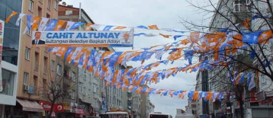 Altunay 1. Cebeci Caddesi esnafını ziyaret etti.