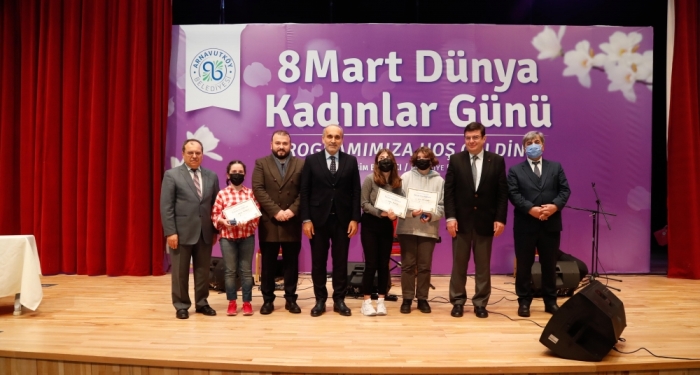 8 MART DÜNYA KADINLAR GÜNÜ KUTLANDI