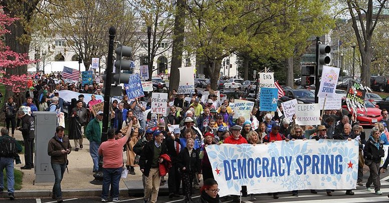 ABD'de "Demokrasi Baharı" eylemlerinde gözaltılar sürüyor