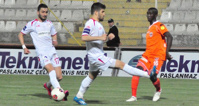 Adanaspor evinde kazandı