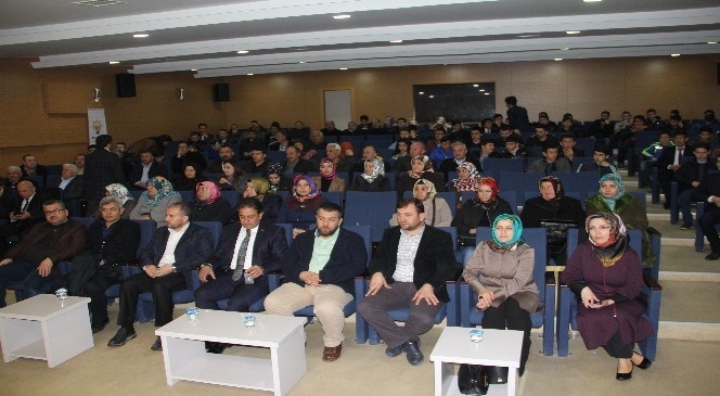 Ak  Parti'den  “dünya  5'ten  Büyükmü”  Konferansı