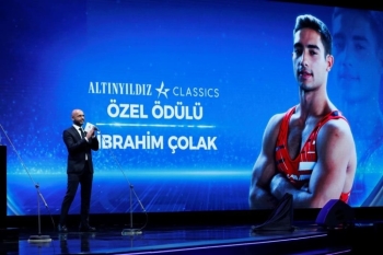 Altınyıldız Classics Özel Ödülü’Nün Sahibi İbrahim Çolak Oldu
