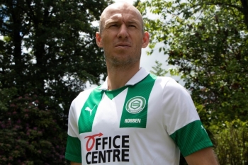 Arjen Robben Groningen İle Futbola Geri Döndü
