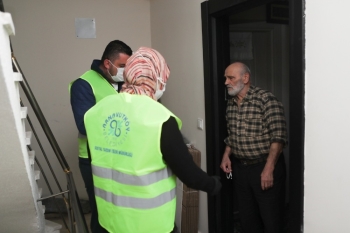 Arnavutköy Belediyesi Yaşlı Ve Hastaları Yalnız Bırakmadı
