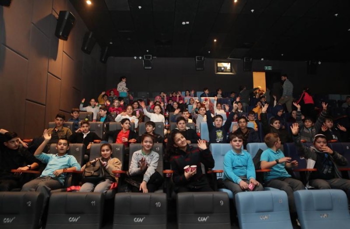 Arnavutköy’ün İlk Sinema Salonu Açıldı