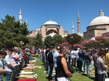 Ayasofya-İ Kebir Cami-İ Şerifi’Nde İkinci Cuma Namazı
