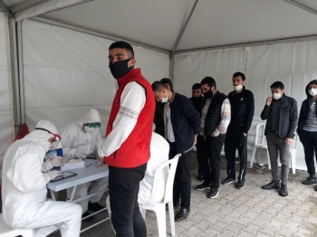 Bahçelievler’De Askere Gidecek Olan Erlere Covid-19 Testi Yapıldı
