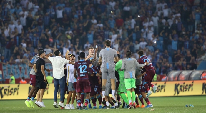 BAKAN KASAPOĞLU’NDAN TRABZONSPOR’A TEBRİK MESAJI