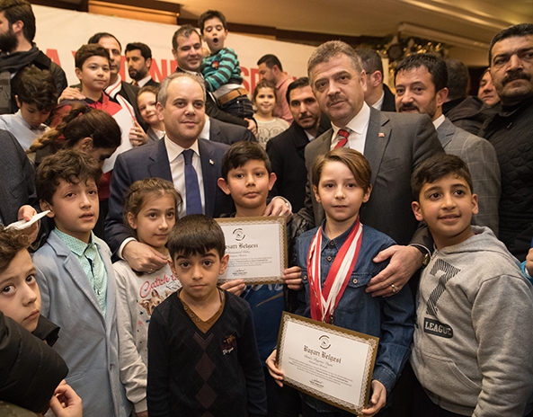 Bakan Kılıç’tan Gaziosmanpaşa’ya Gençlik Merkezi müjdesi