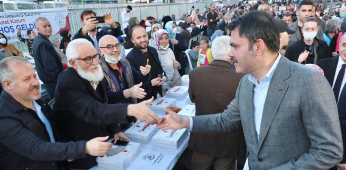 Bakan Kurum, Gaziosmanpaşalılarla İftarda Buluştu